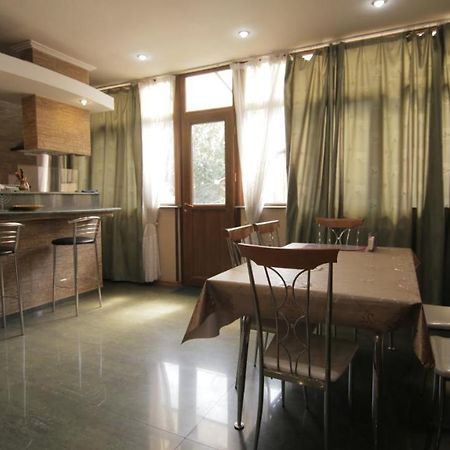 Apartment On Sanapiro 트빌리시 외부 사진