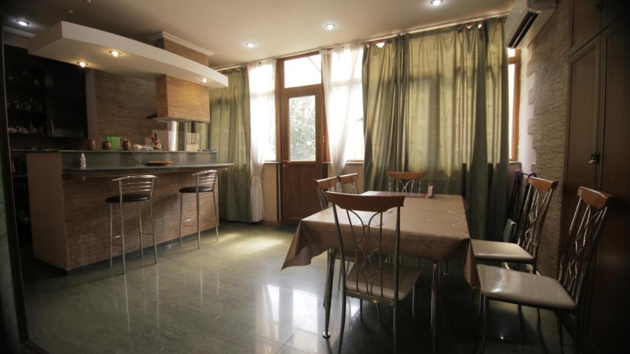 Apartment On Sanapiro 트빌리시 외부 사진