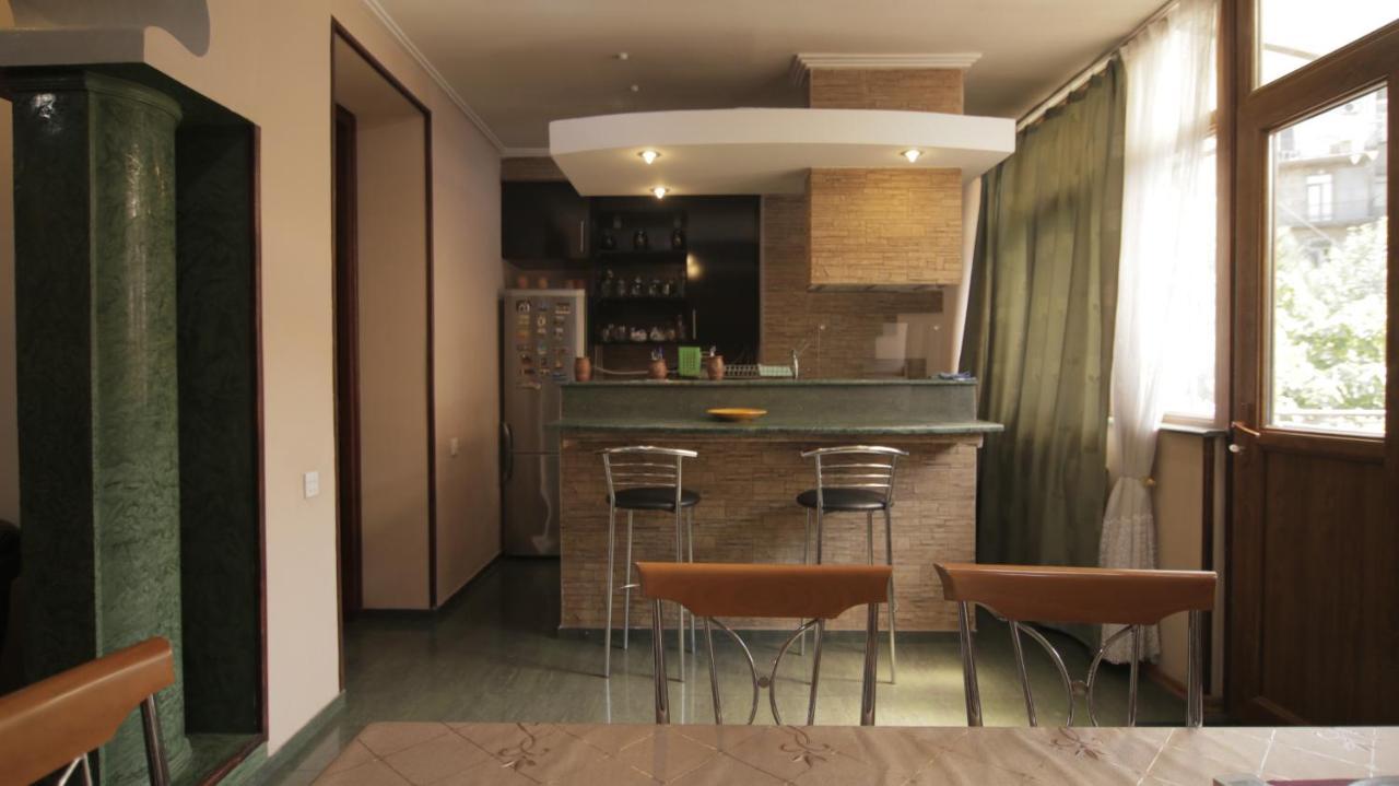 Apartment On Sanapiro 트빌리시 외부 사진