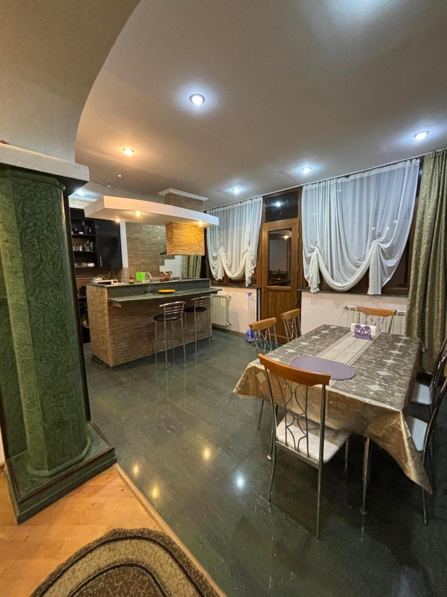 Apartment On Sanapiro 트빌리시 외부 사진